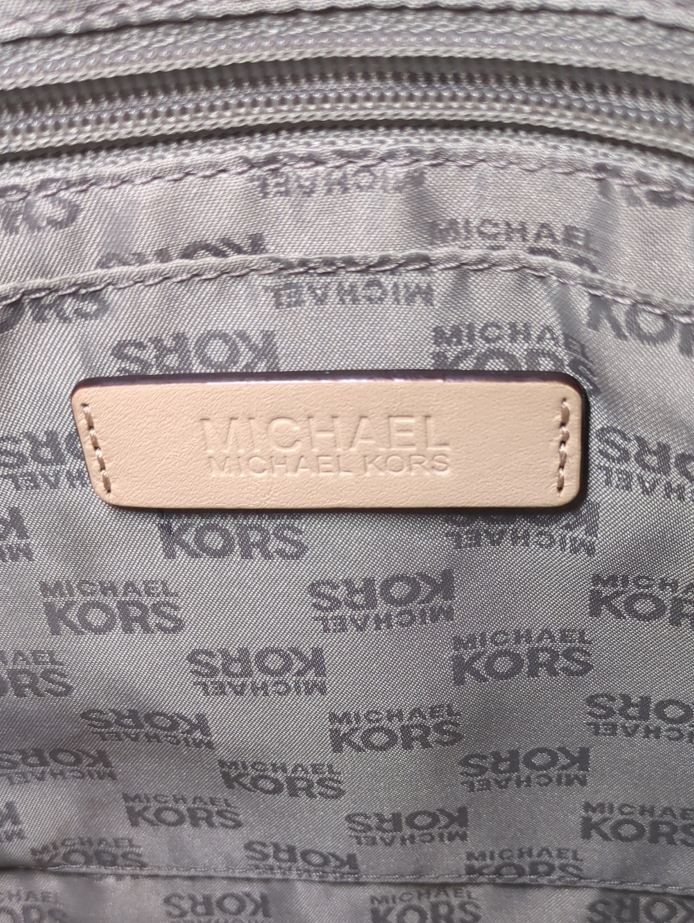 Michael Kors Brown Monogram Logo Patent Tote with Cream Straps - Picture 5 of 8